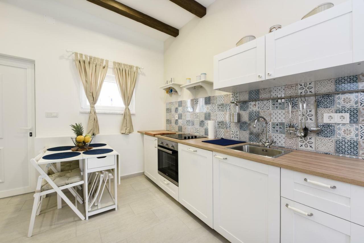 Apartmani Eladora 比奥格勒·纳·莫鲁 外观 照片