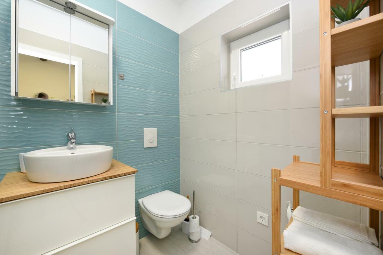 Apartmani Eladora 比奥格勒·纳·莫鲁 外观 照片
