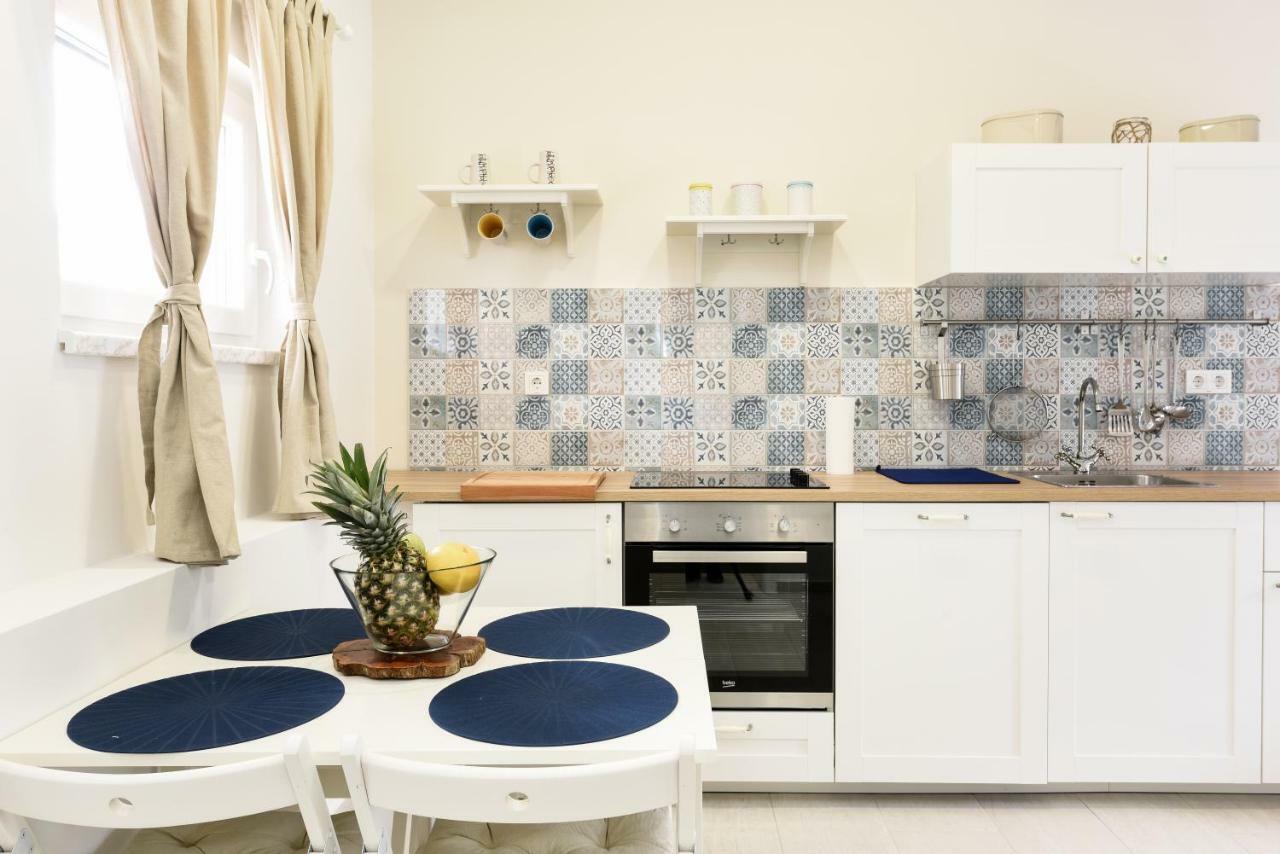 Apartmani Eladora 比奥格勒·纳·莫鲁 外观 照片