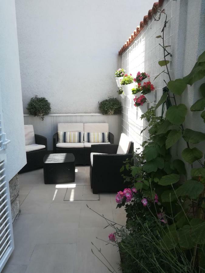 Apartmani Eladora 比奥格勒·纳·莫鲁 外观 照片